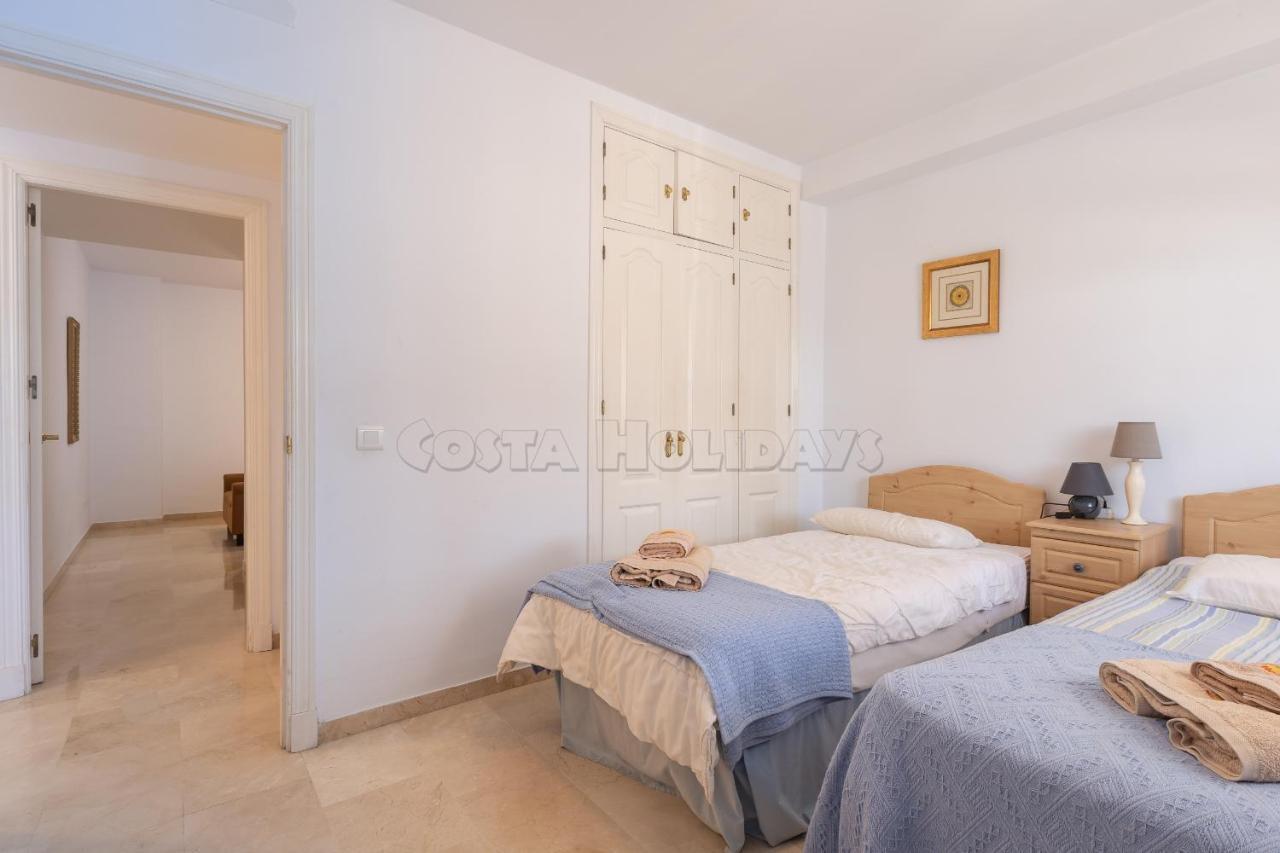 Bermuda Beach 52 Estepona Ngoại thất bức ảnh